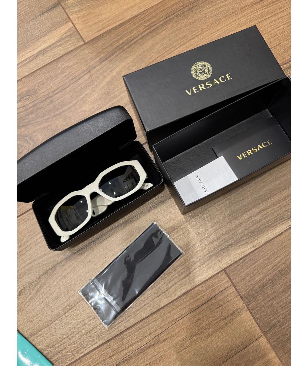 VERSUS VERSACE Белые пластиковые солнцезащитные очки, фото 4