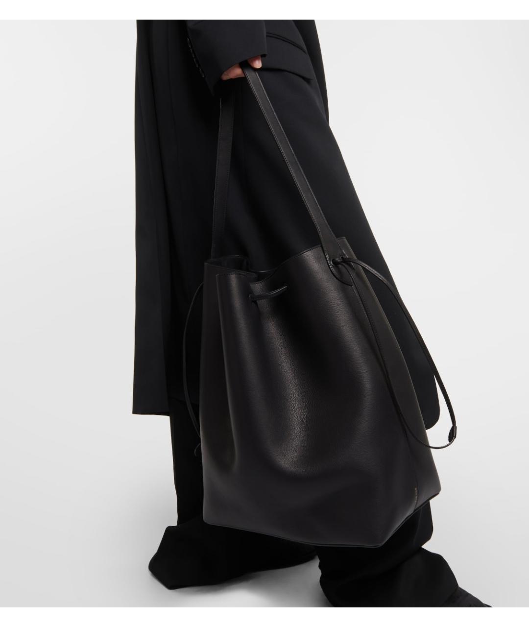 THE ROW Черная кожаная сумка через плечо, фото 4