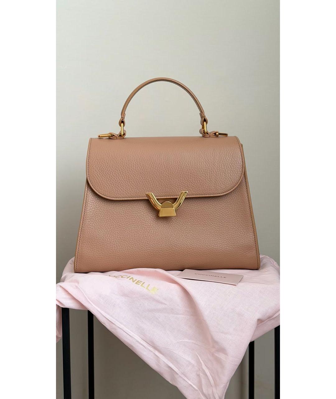 COCCINELLE Бежевая кожаная сумка с короткими ручками, фото 6