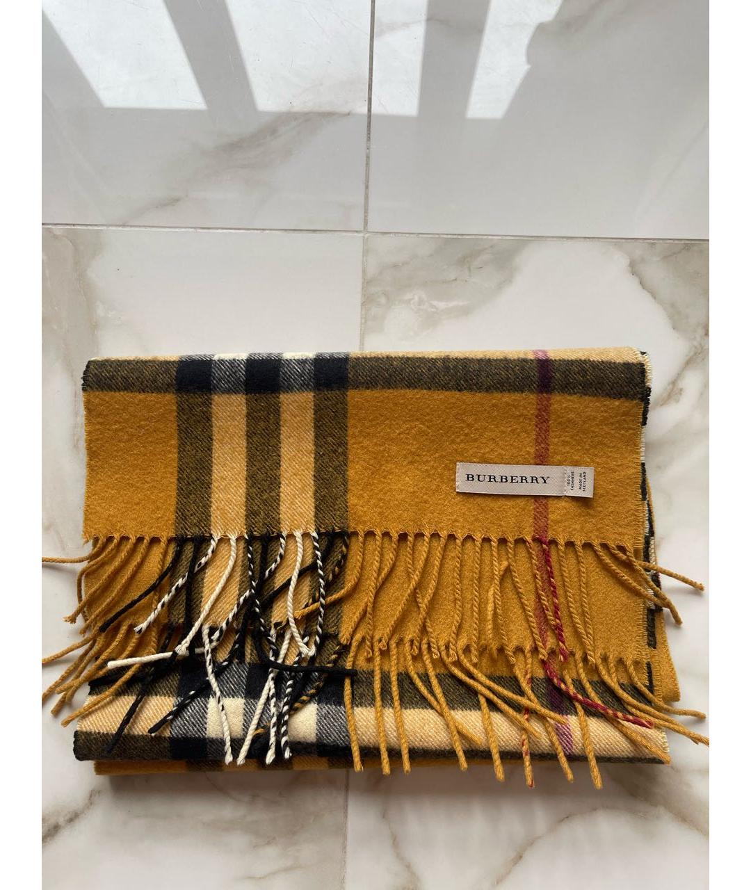 BURBERRY Горчичный кашемировый шарф, фото 4
