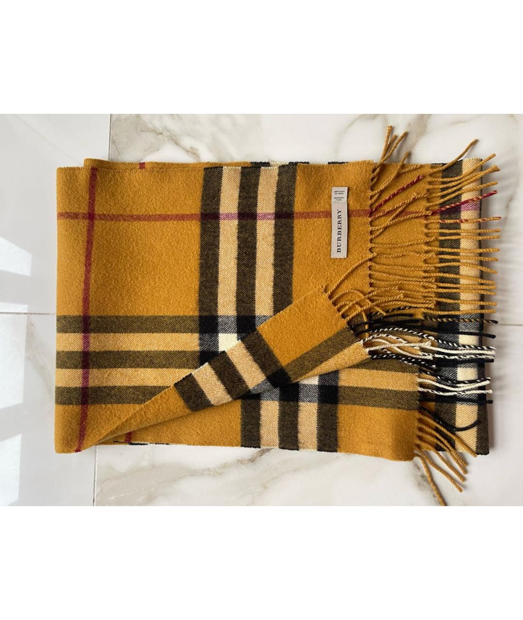 BURBERRY Горчичный кашемировый шарф, фото 9