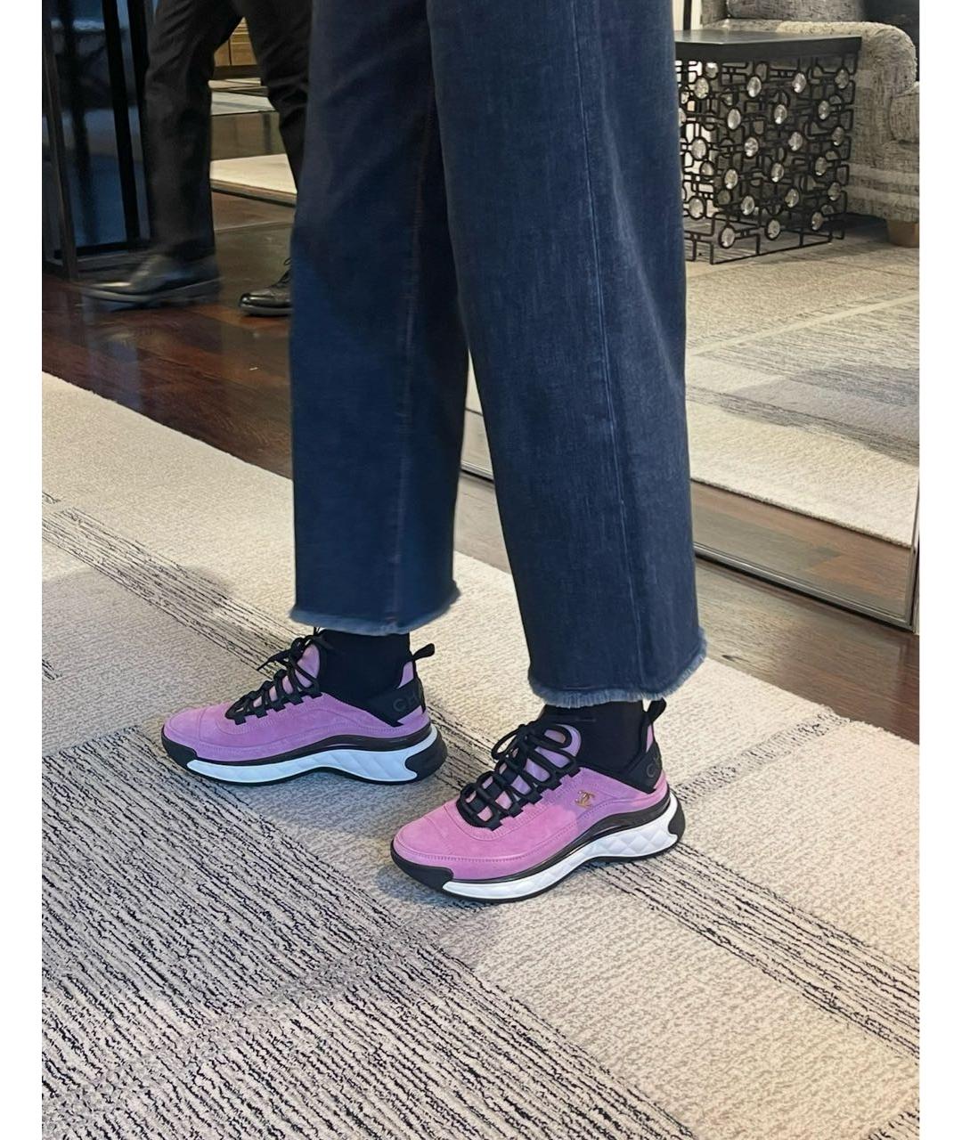 CHANEL Розовые замшевые кроссовки, фото 7