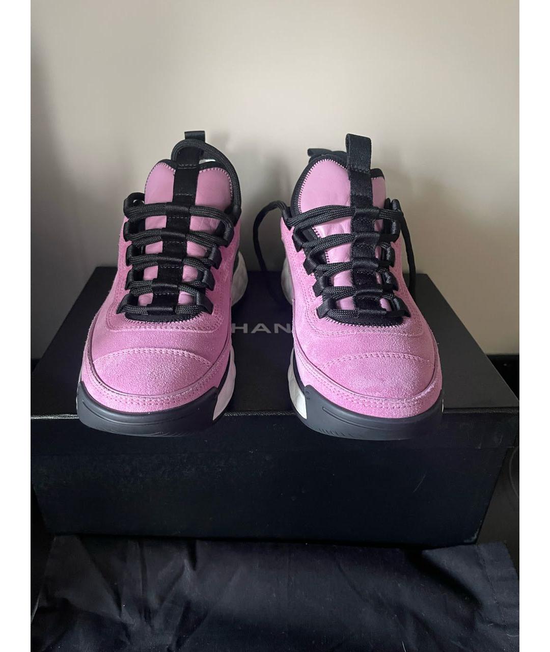 CHANEL Розовые замшевые кроссовки, фото 2