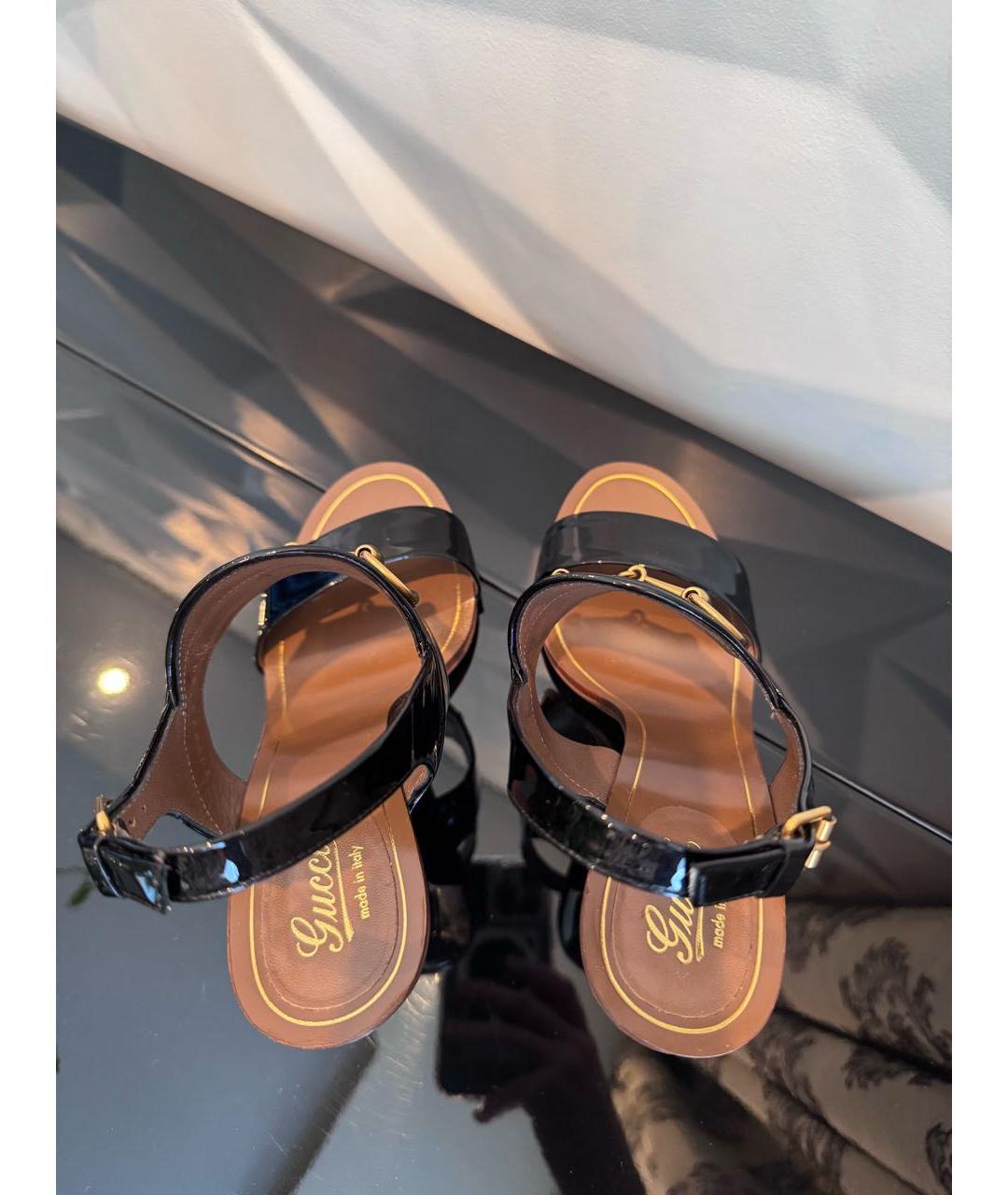 GUCCI Черные босоножки из лакированной кожи, фото 3