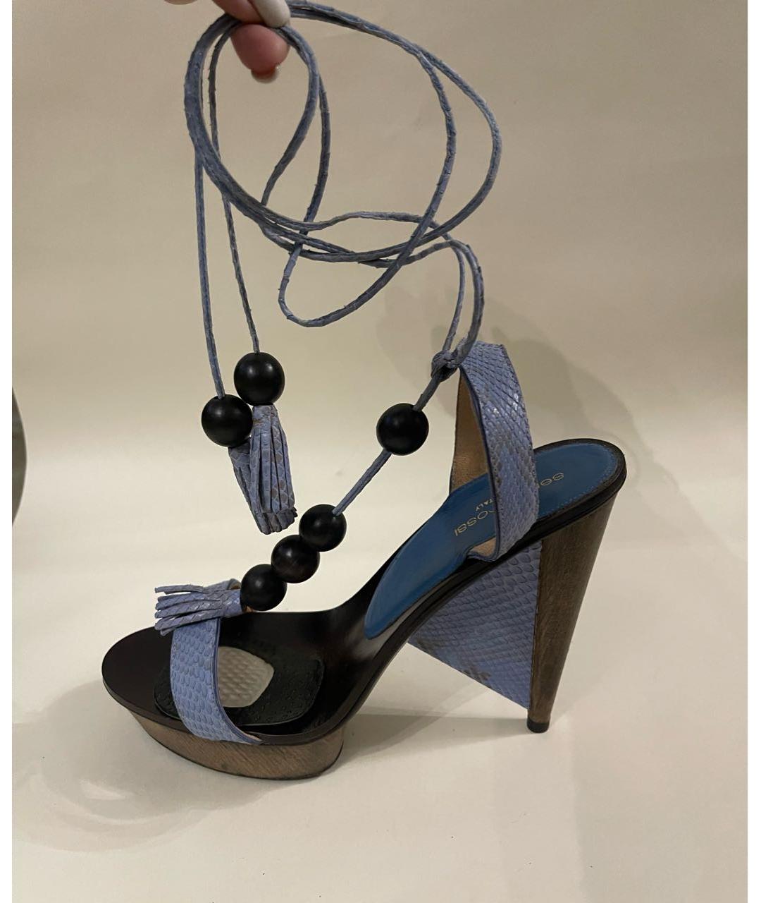 SERGIO ROSSI Голубые босоножки из экзотической кожи, фото 7