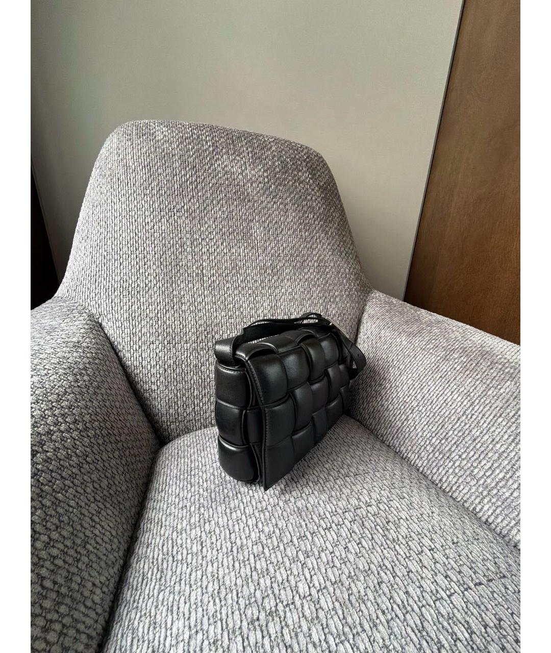 BOTTEGA VENETA Черная кожаная сумка через плечо, фото 2