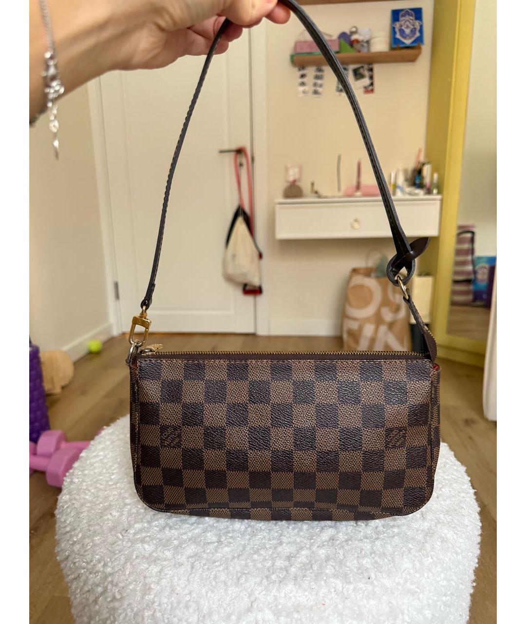 LOUIS VUITTON Коричневая сумка с короткими ручками, фото 3