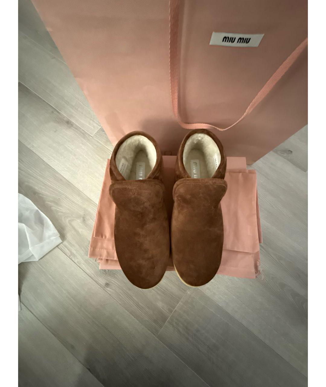 MIU MIU Коричневые замшевые ботинки, фото 3