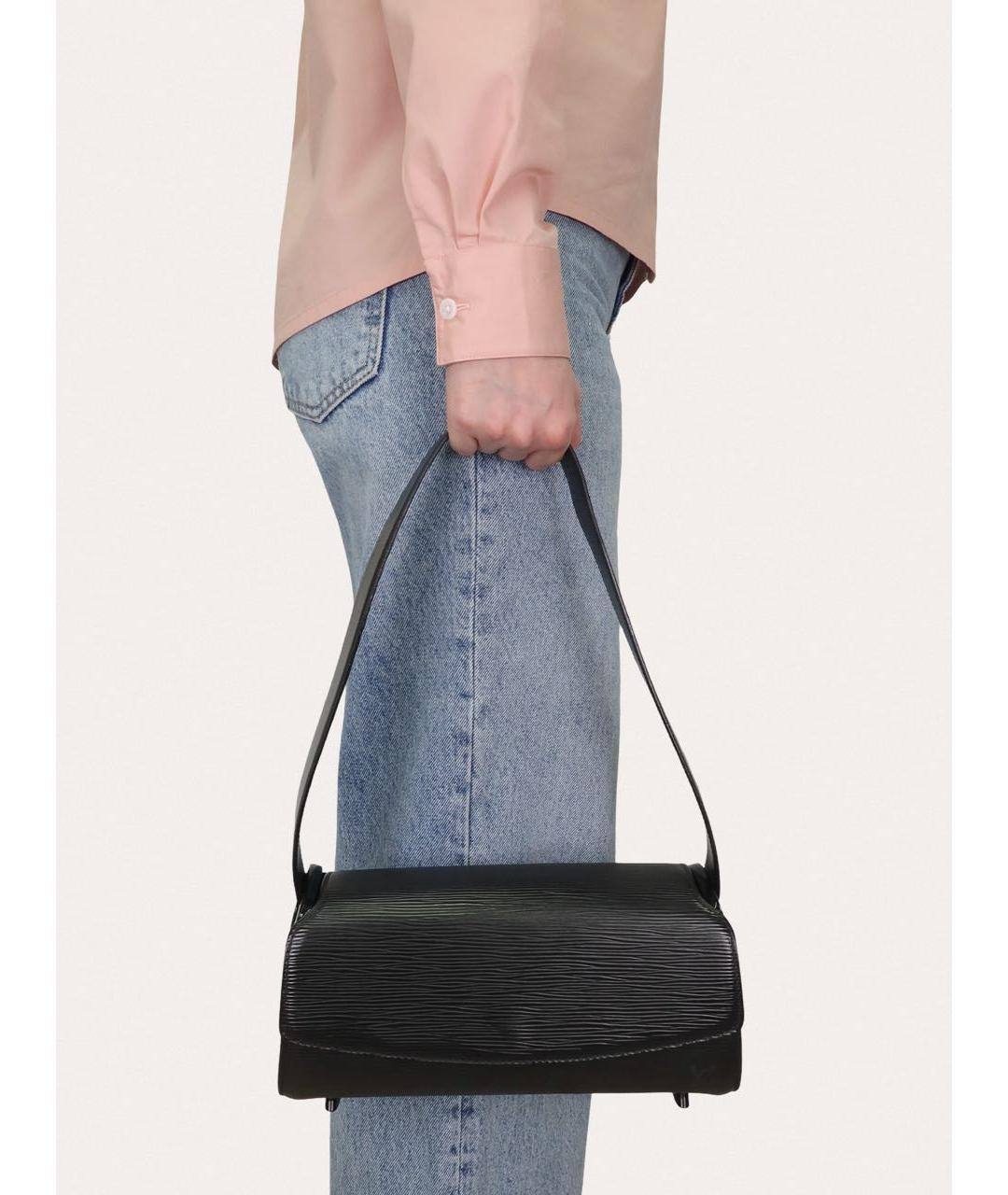 LOUIS VUITTON Черная кожаная сумка через плечо, фото 8