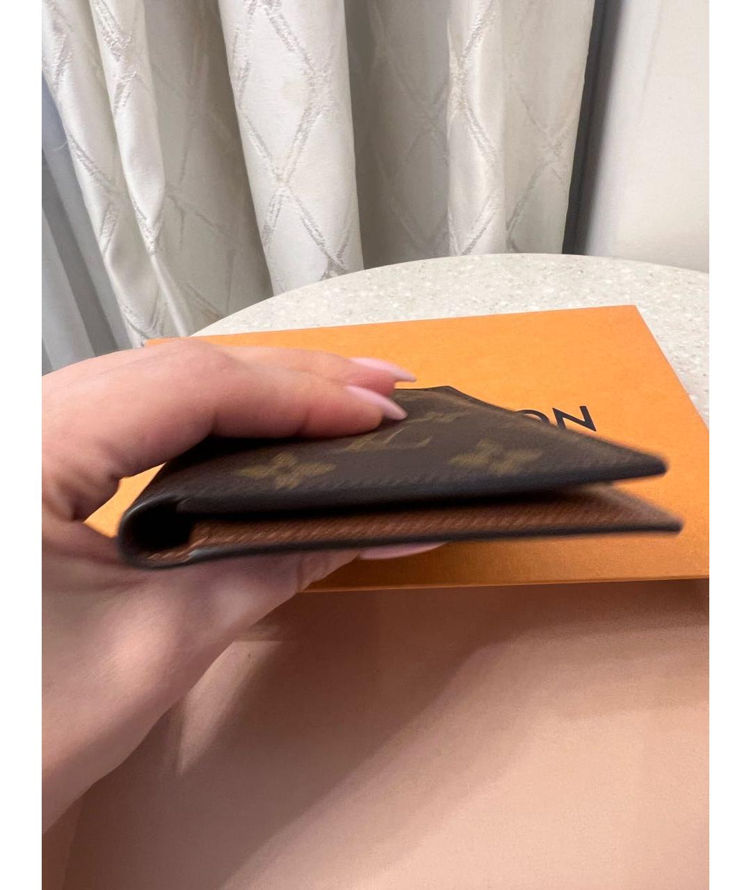 LOUIS VUITTON Коричневый кожаный кардхолдер, фото 6