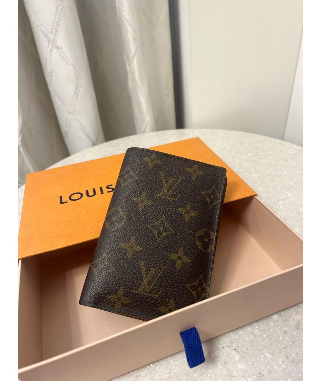 LOUIS VUITTON Коричневый кожаный кардхолдер, фото 9