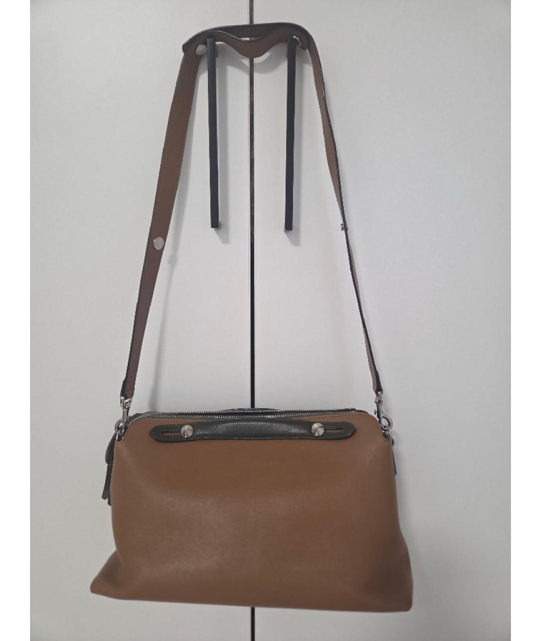 FENDI Коричневая кожаная сумка через плечо, фото 3