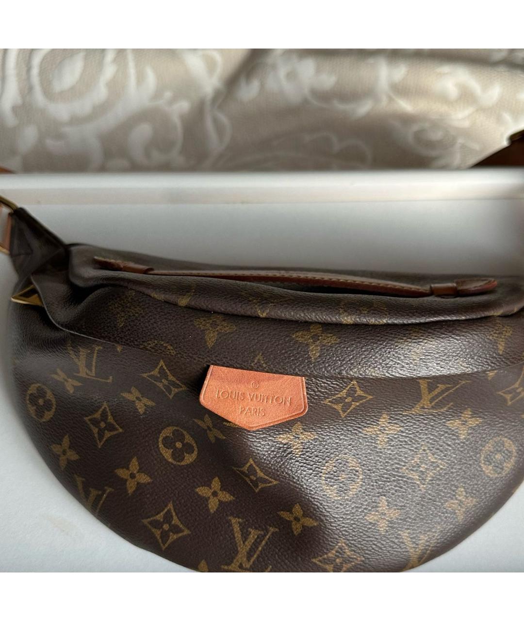 LOUIS VUITTON Коричневая поясная сумка, фото 7