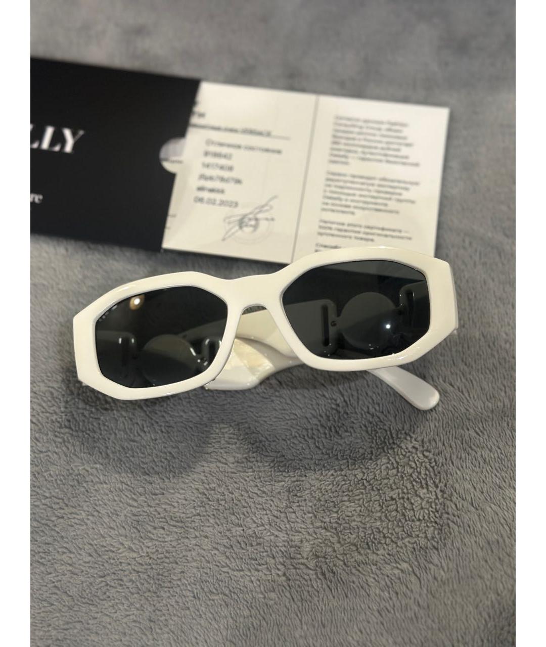 VERSACE Белые пластиковые солнцезащитные очки, фото 5