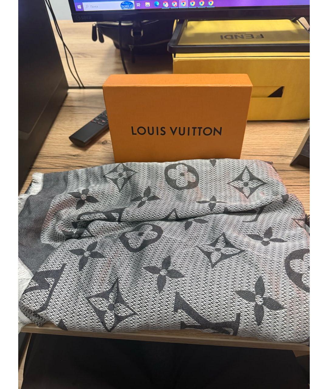 LOUIS VUITTON Антрацитовый шелковый платок, фото 4