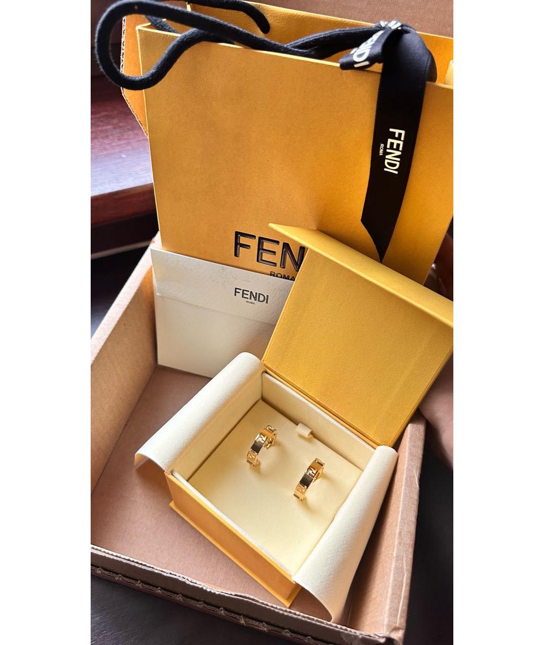 FENDI Золотые латунные серьги, фото 3