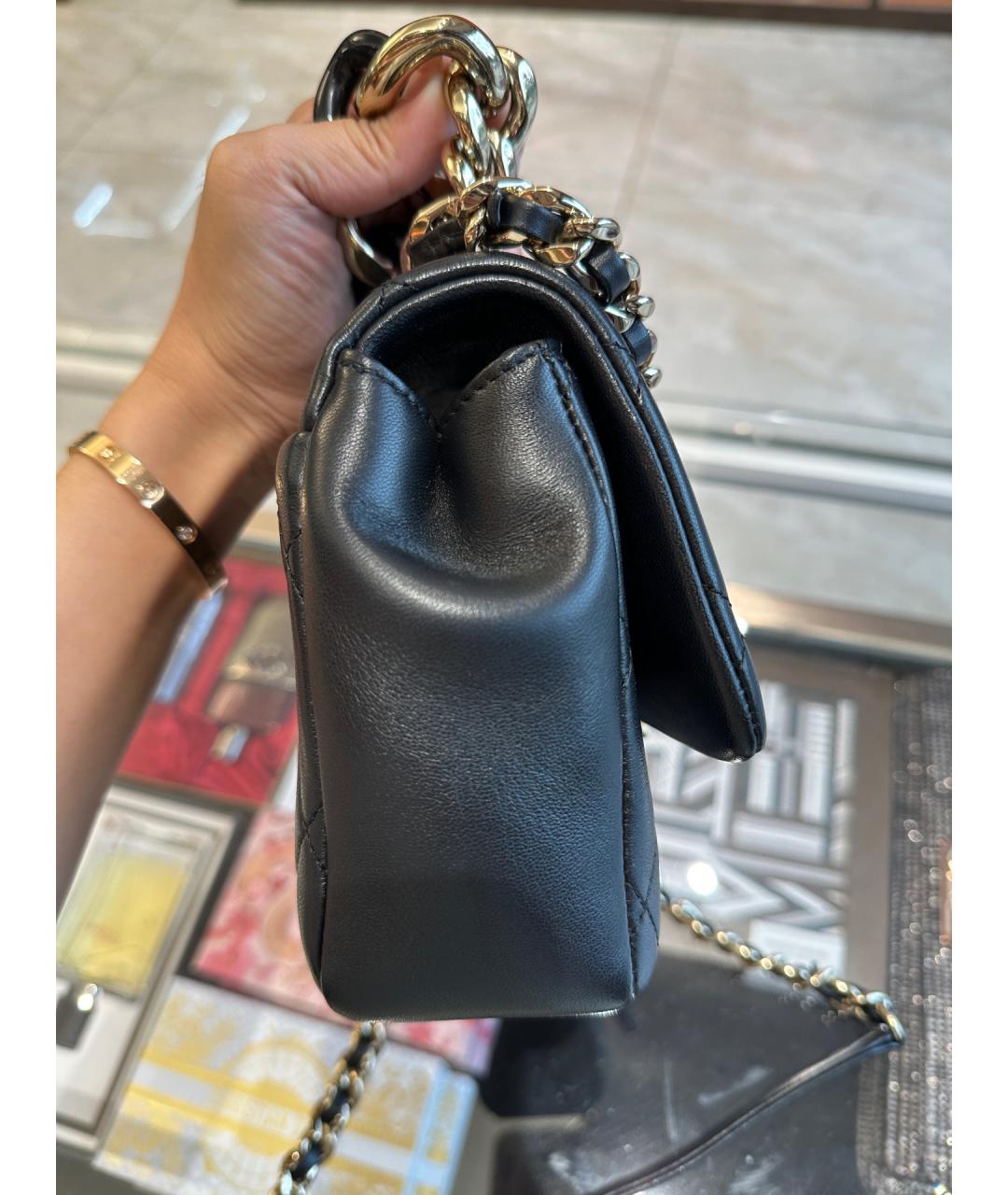 CHANEL Черная кожаная сумка через плечо, фото 7