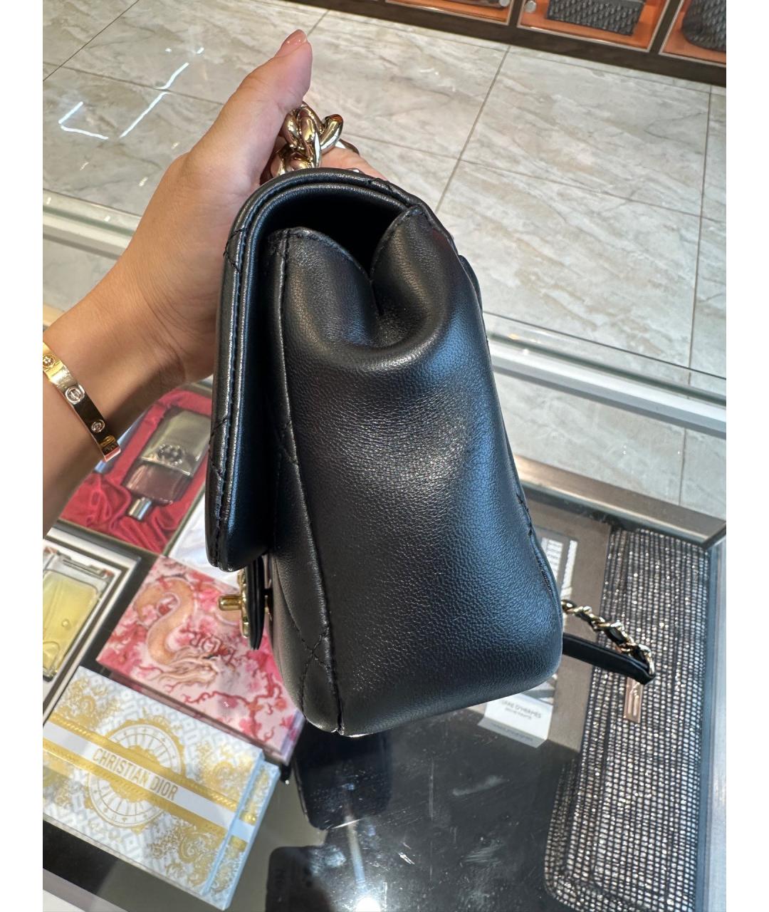 CHANEL Черная кожаная сумка через плечо, фото 5