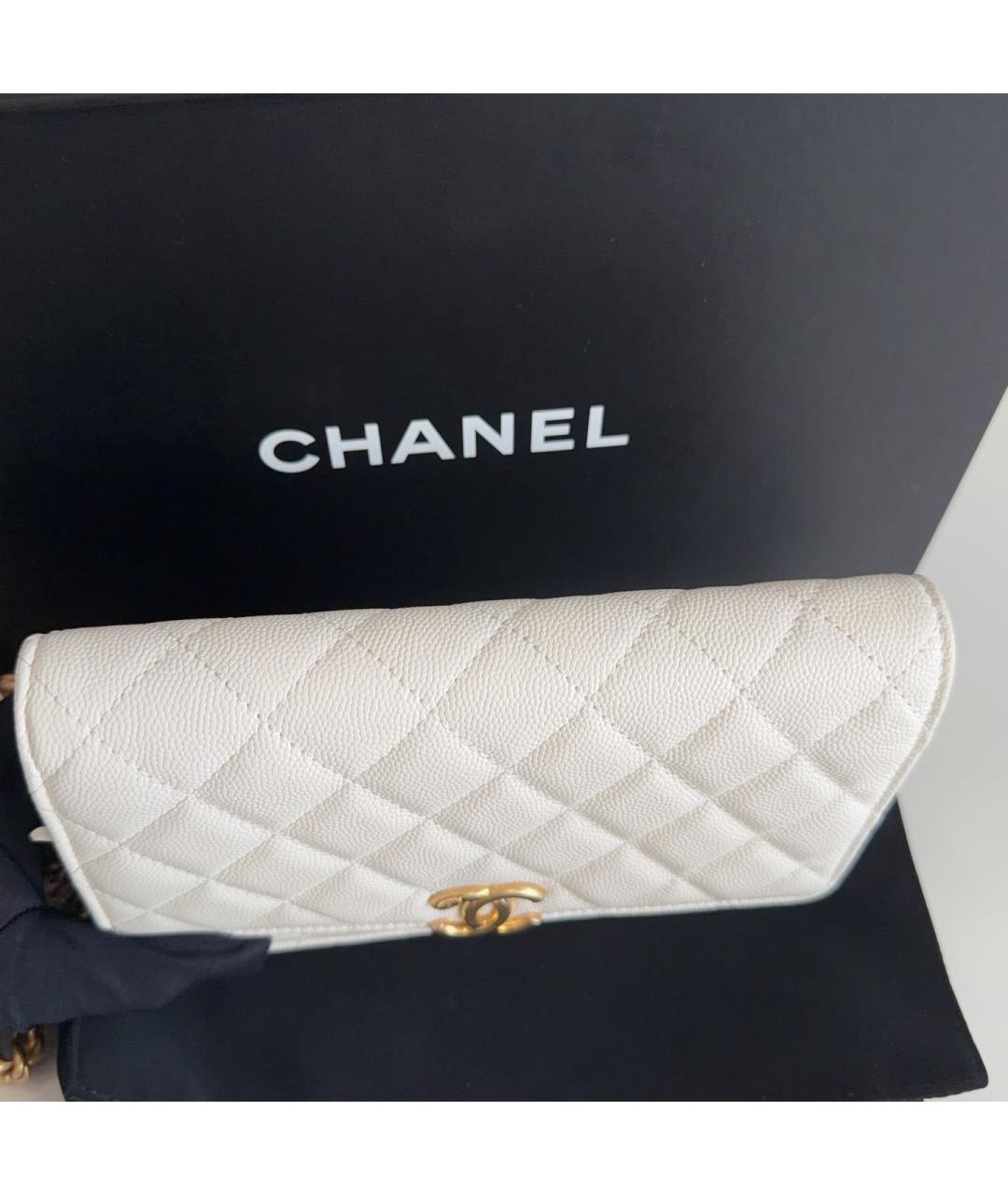 CHANEL Белая кожаная сумка через плечо, фото 9