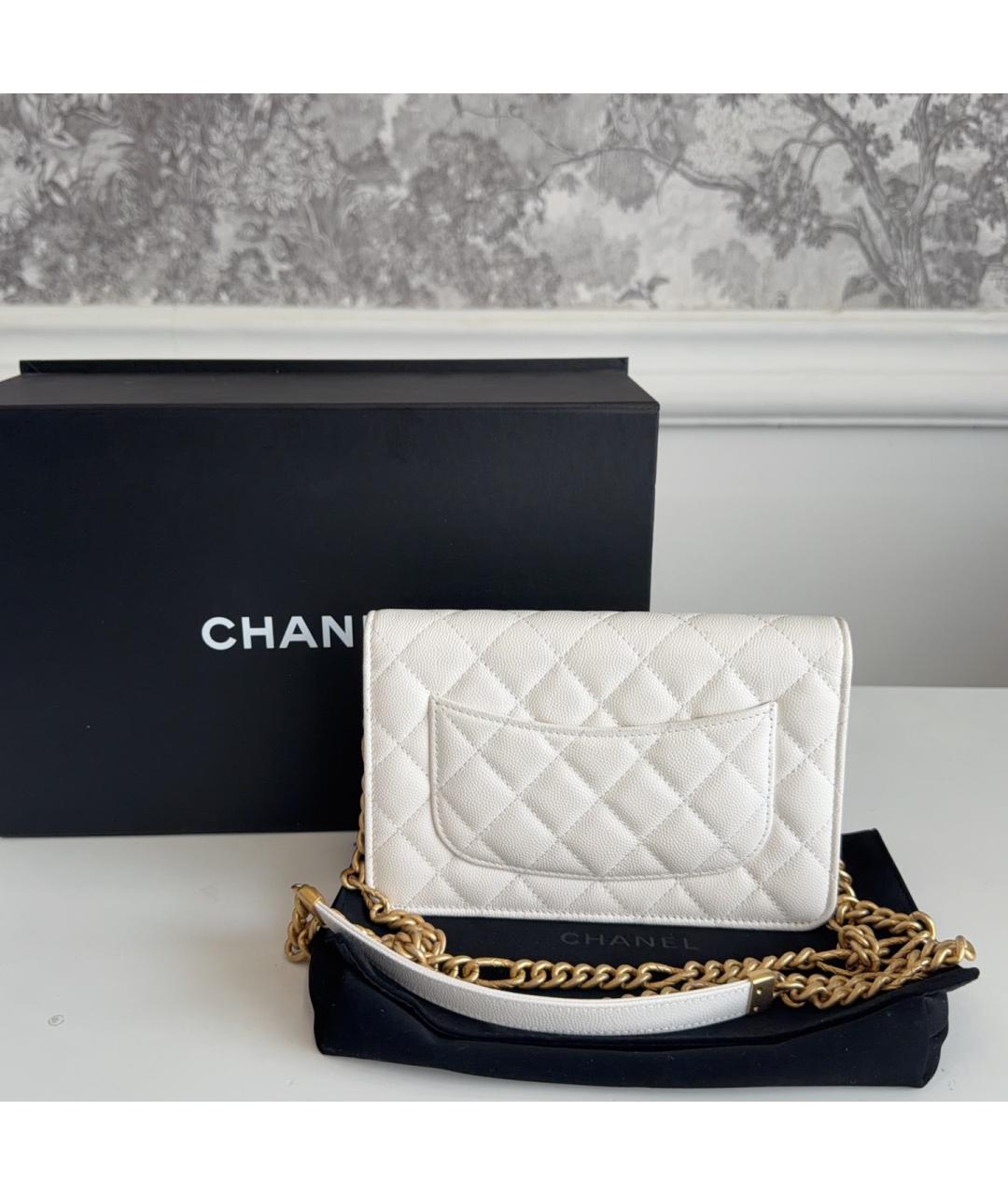 CHANEL Белая кожаная сумка через плечо, фото 2