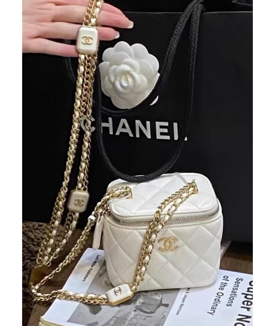 CHANEL Белая кожаная сумка через плечо, фото 3