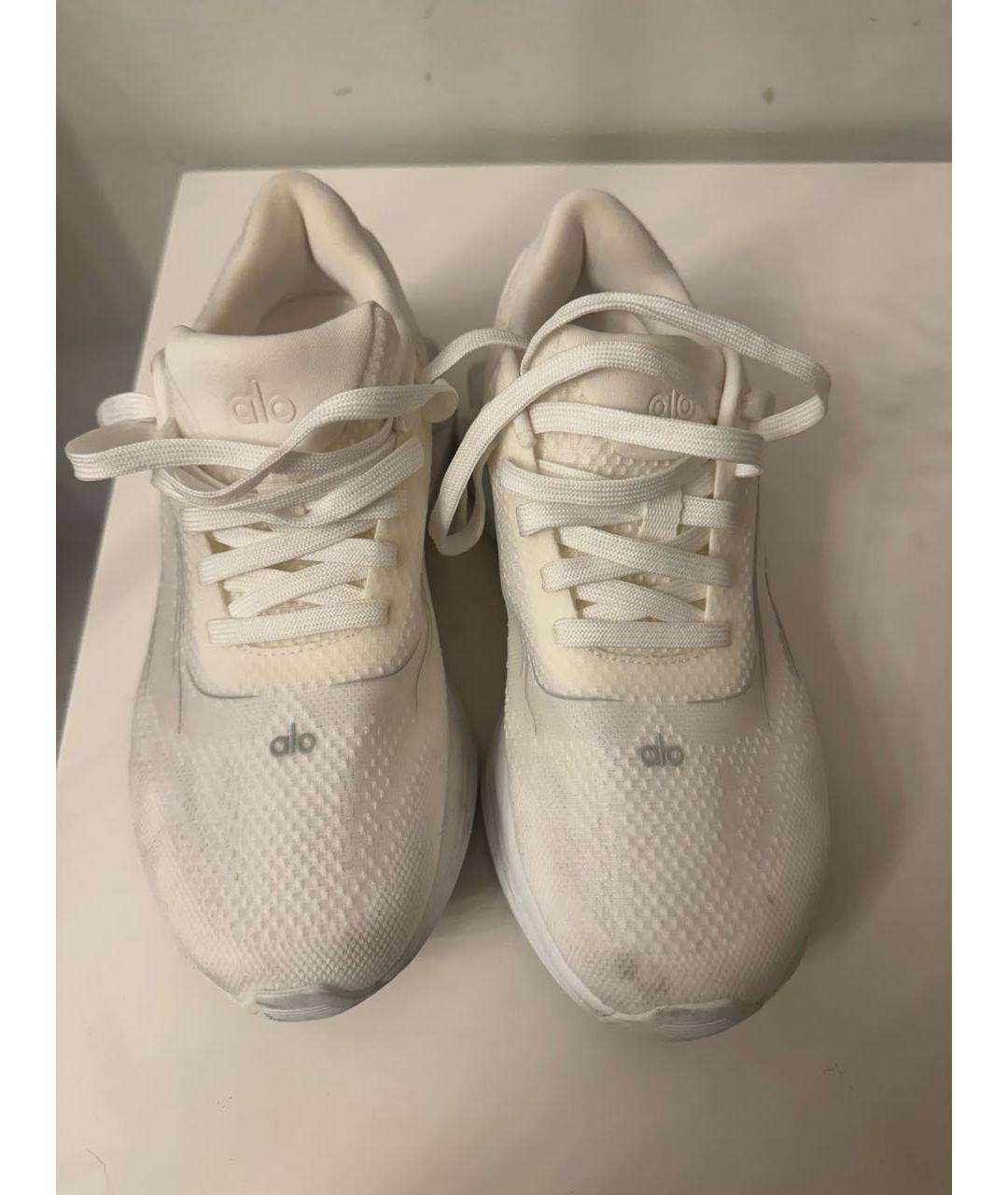 ALO YOGA Белые текстильные кроссовки, фото 2