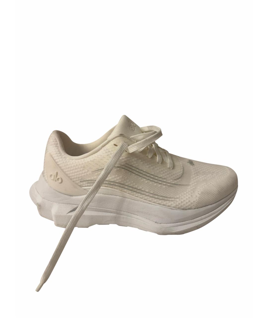 ALO YOGA Белые текстильные кроссовки, фото 1