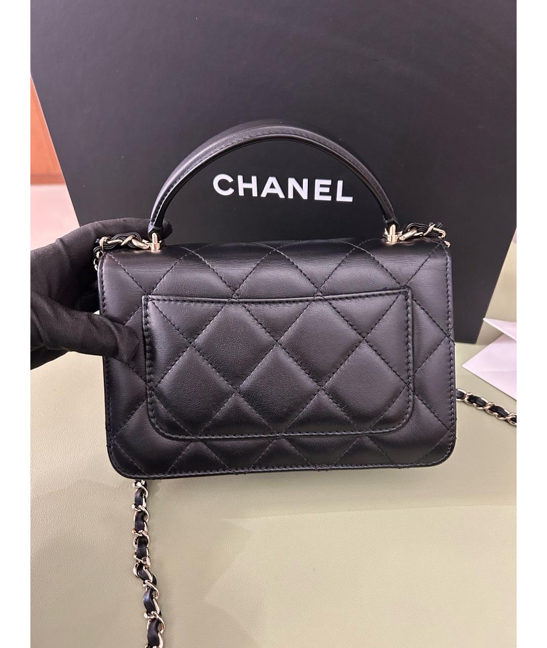 CHANEL Черная кожаная сумка через плечо, фото 3