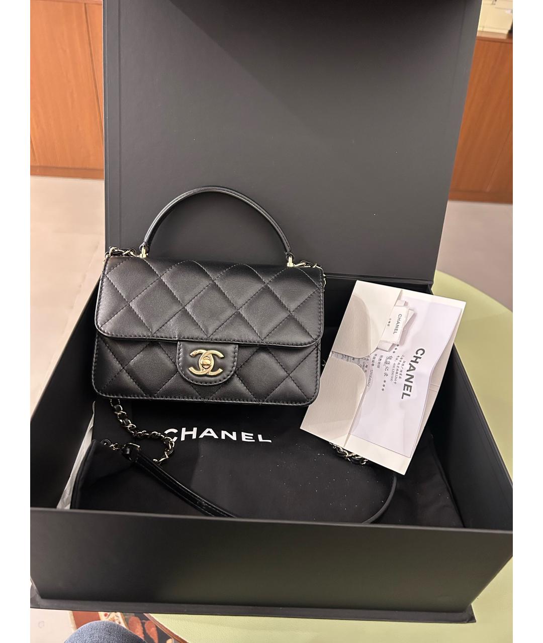 CHANEL Черная кожаная сумка через плечо, фото 2