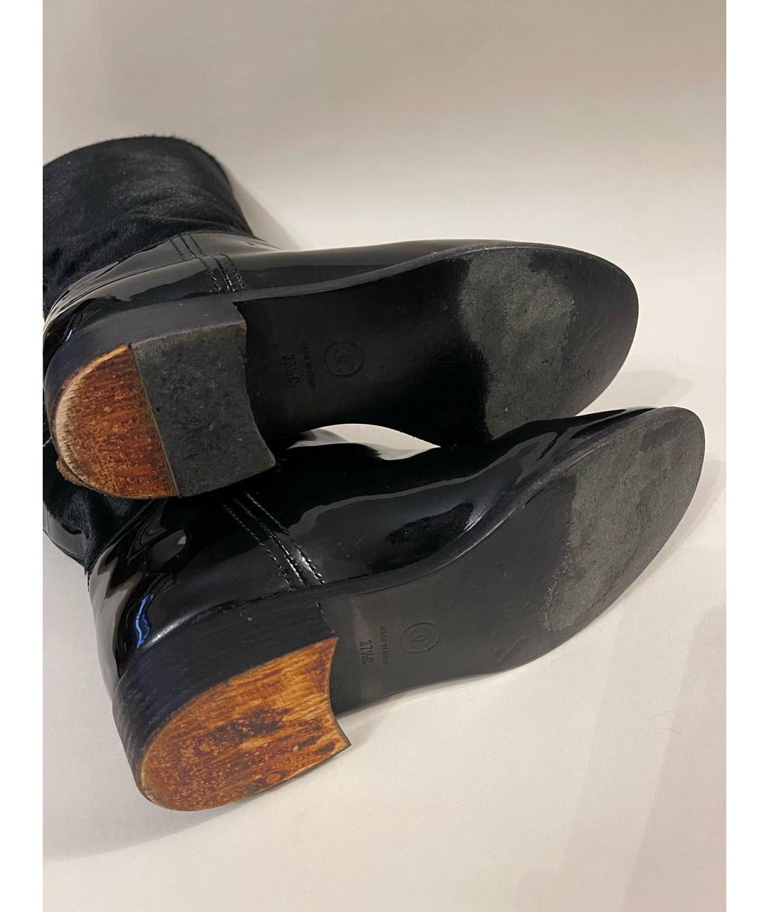 CHANEL Черные полусапоги из лакированной кожи, фото 8