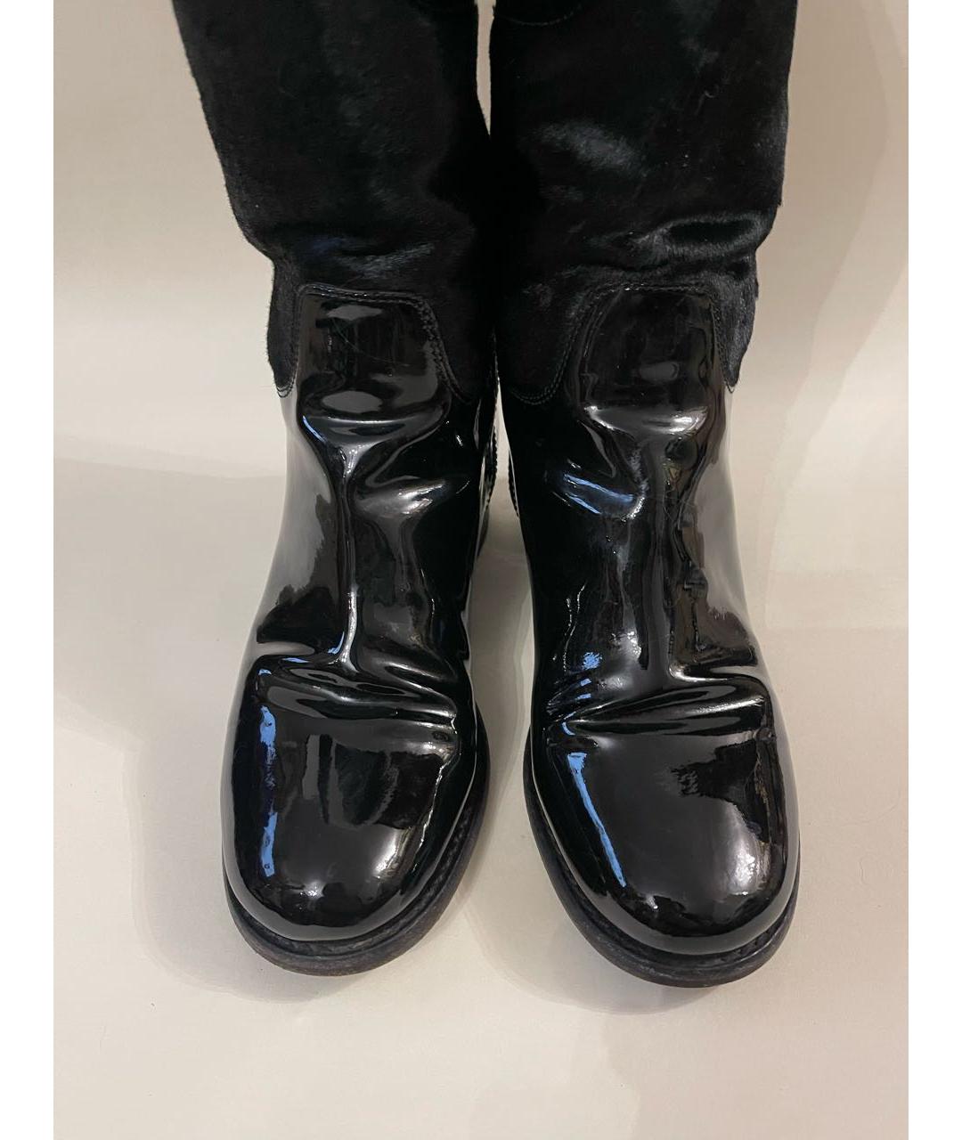 CHANEL Черные полусапоги из лакированной кожи, фото 3