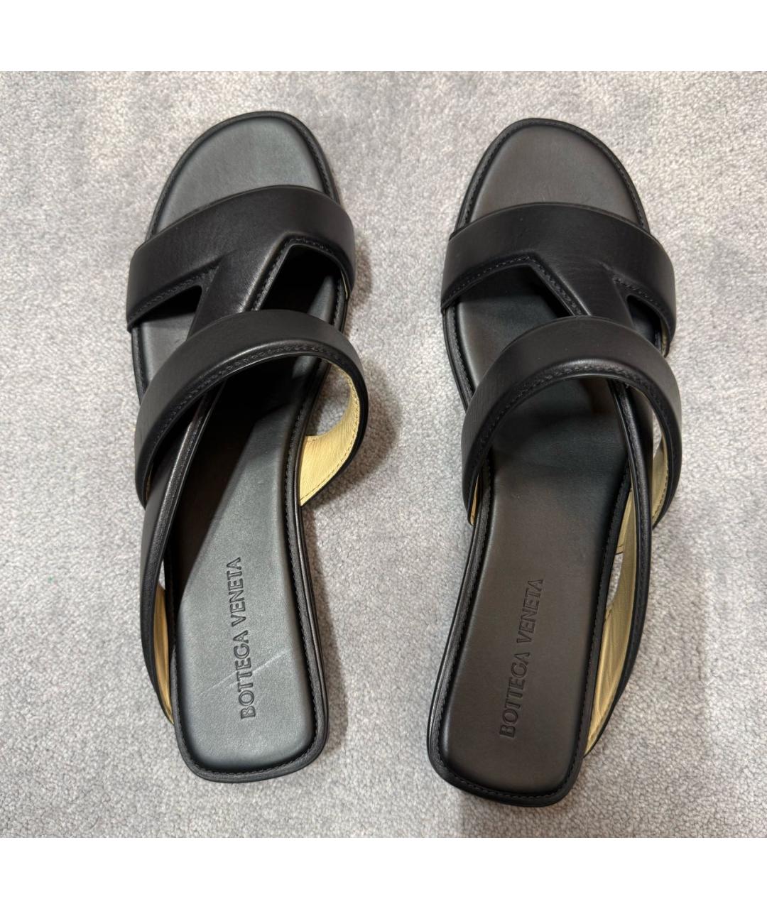 BOTTEGA VENETA Черные кожаные шлепанцы, фото 3