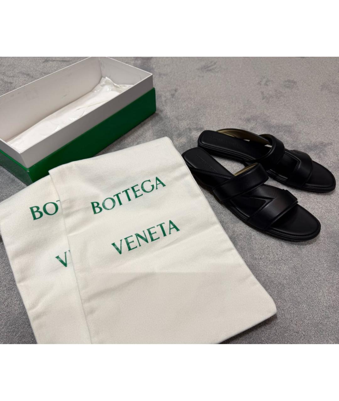 BOTTEGA VENETA Черные кожаные шлепанцы, фото 5