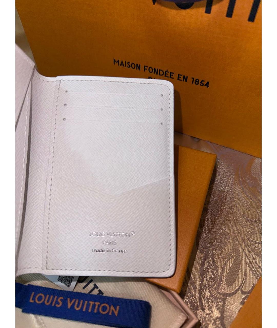 LOUIS VUITTON Белый кожаный кардхолдер, фото 7