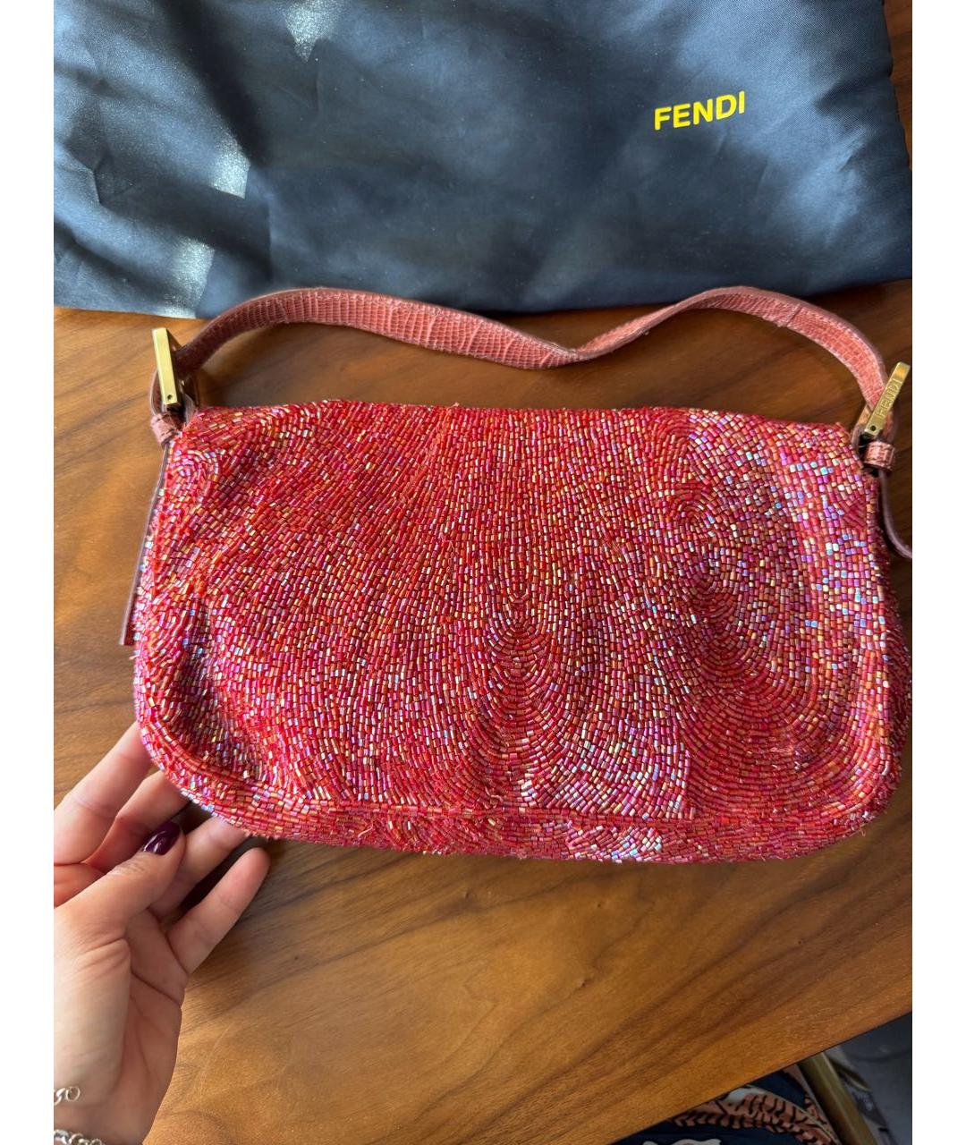 FENDI Коралловая сумка с короткими ручками, фото 3
