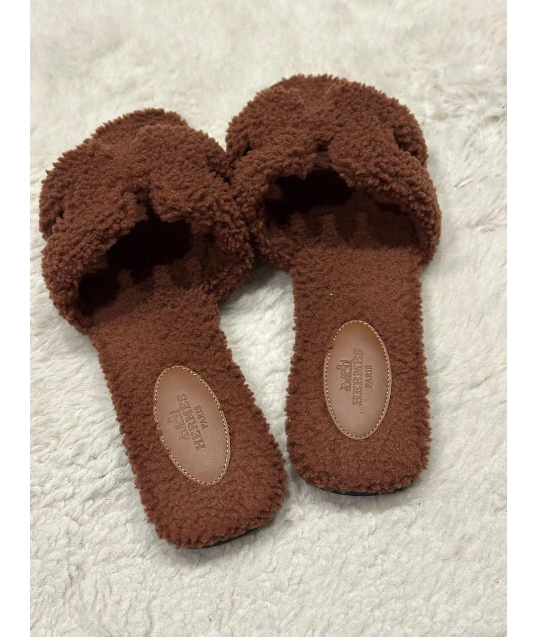 HERMES Коричневые шлепанцы, фото 3