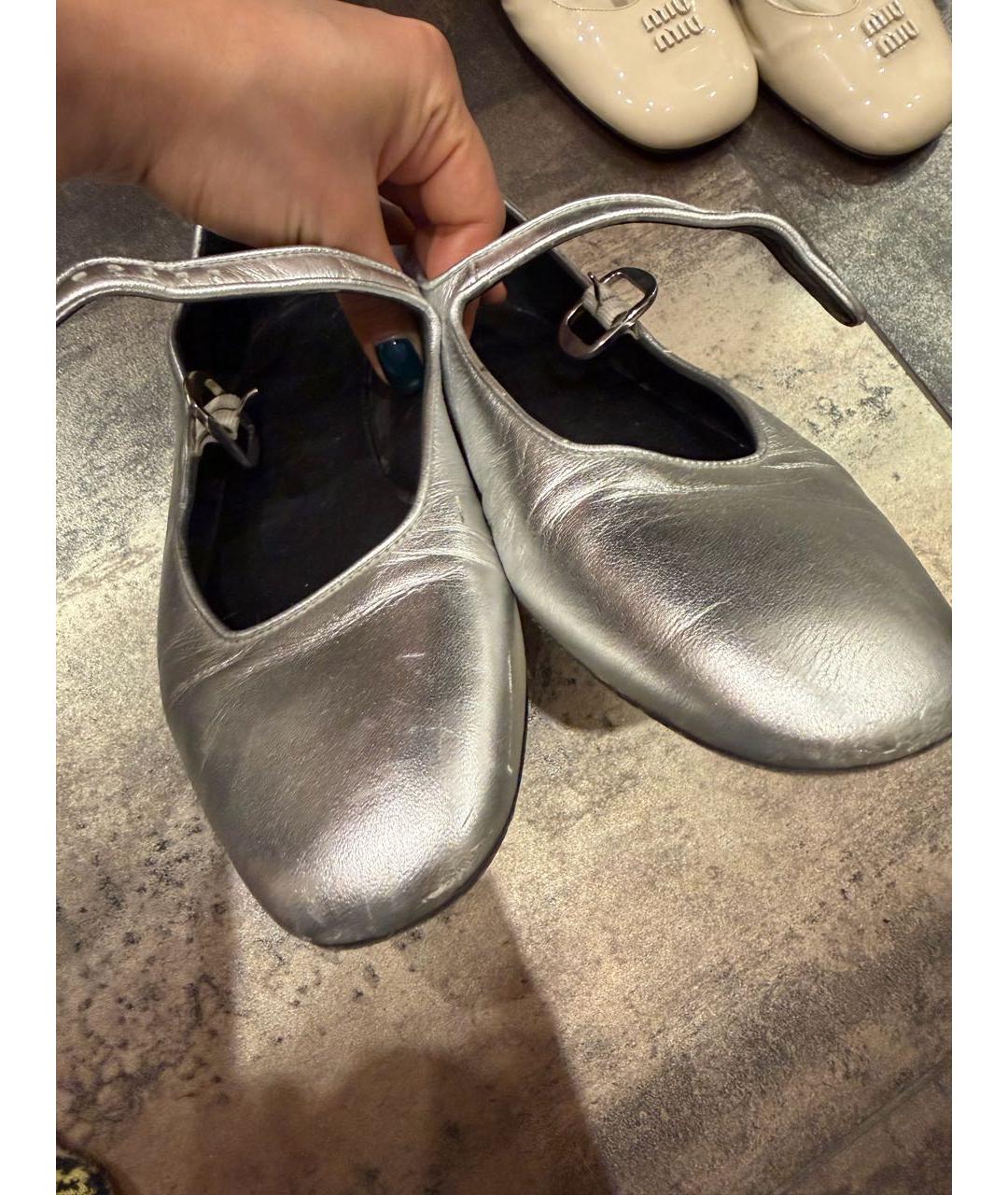 LE MONDE BERYL Серебряные кожаные балетки, фото 4