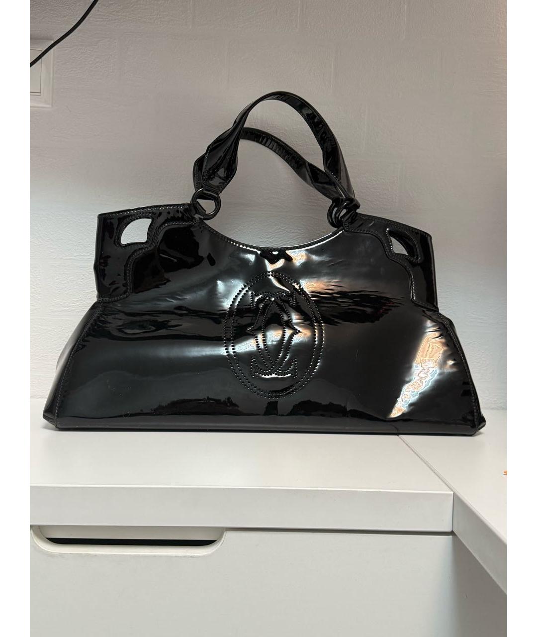 CARTIER Черная сумка с короткими ручками из лакированной кожи, фото 4