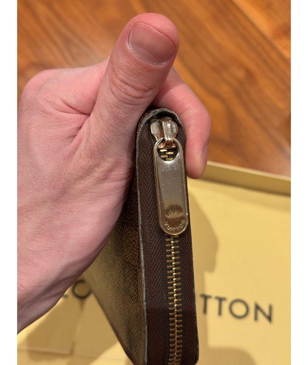 LOUIS VUITTON Коричневый кошелек, фото 6