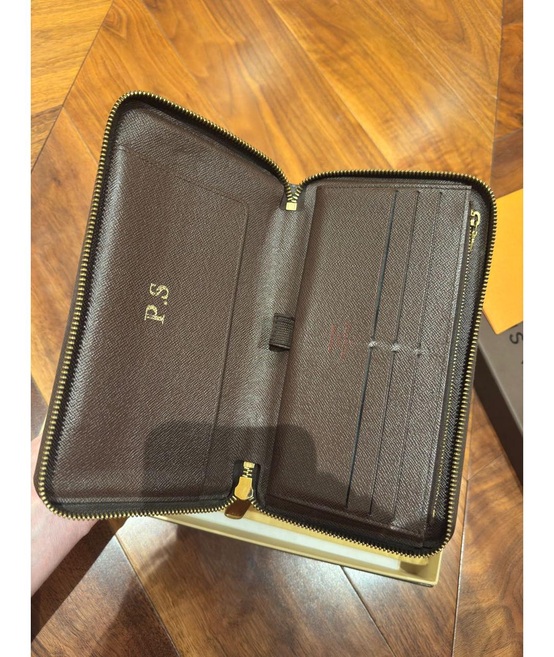 LOUIS VUITTON Коричневый кошелек, фото 3