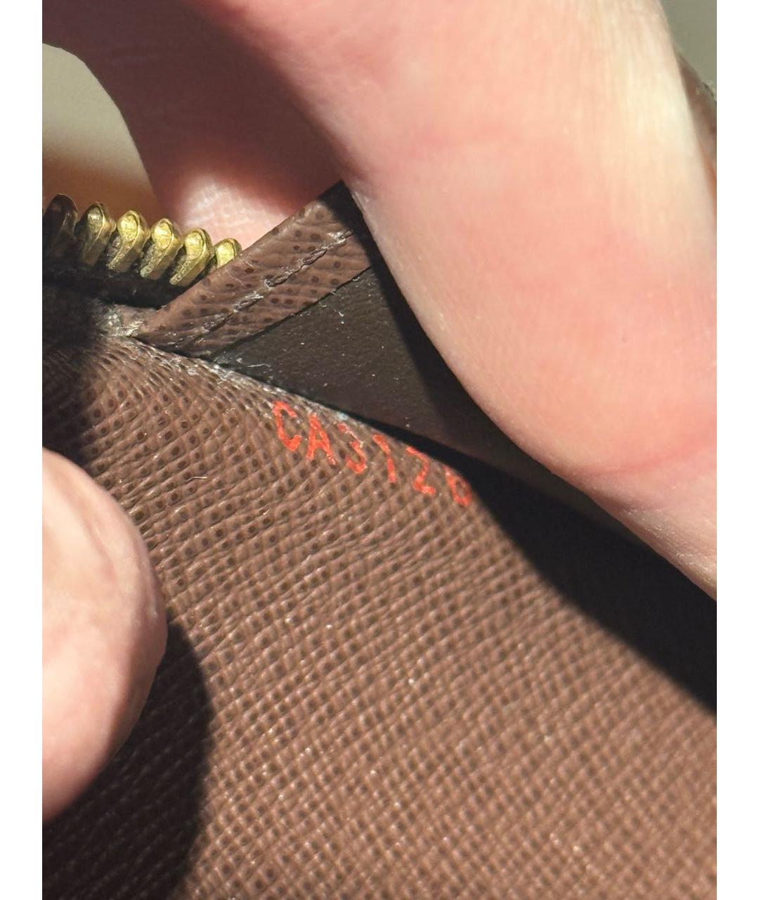 LOUIS VUITTON Коричневый кошелек, фото 7