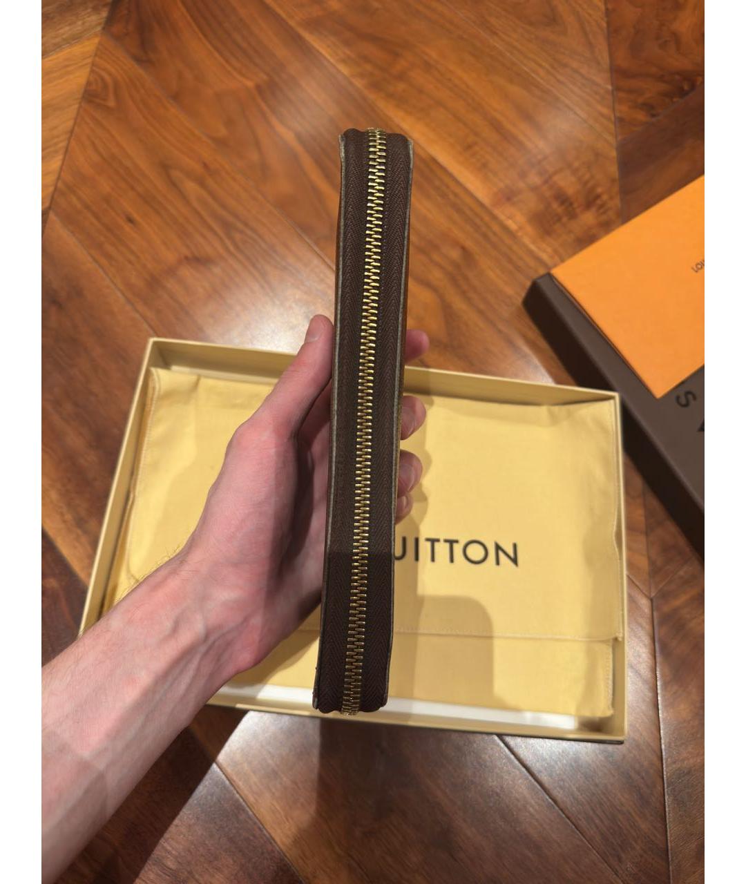 LOUIS VUITTON Коричневый кошелек, фото 4