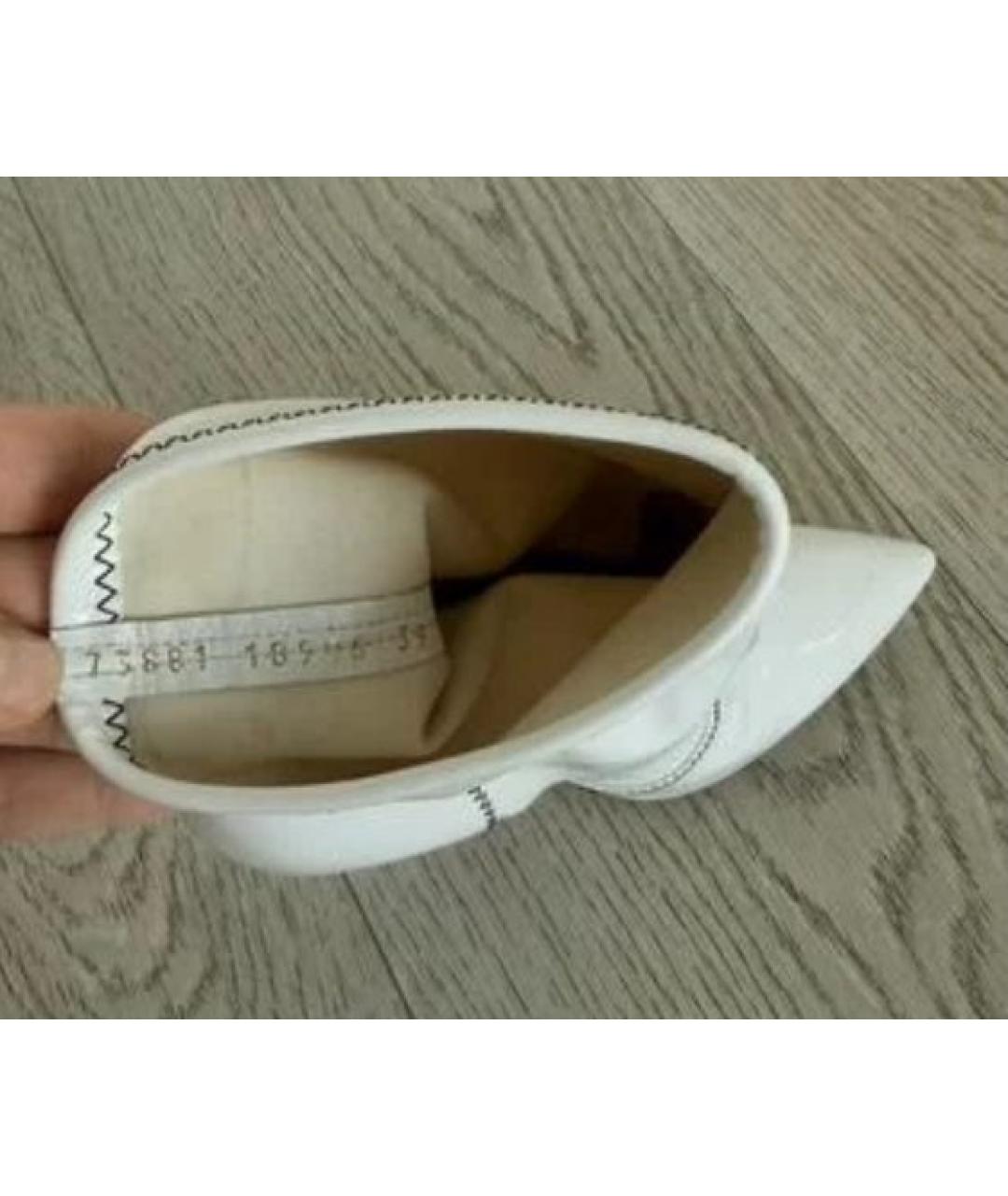 GIANVITO ROSSI Белые ботильоны из лакированной кожи, фото 8