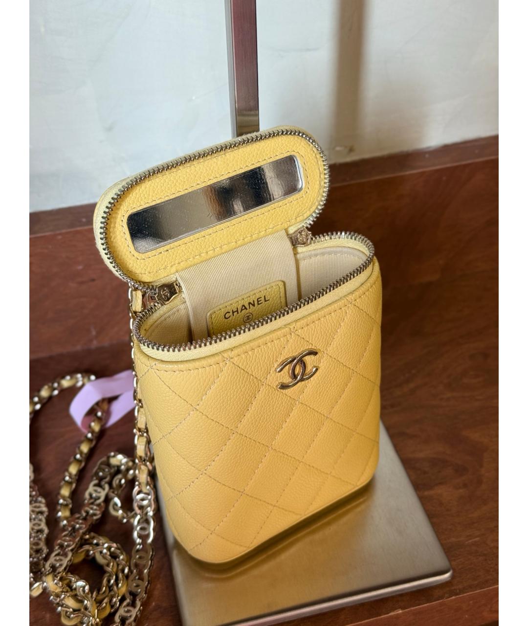 CHANEL Желтая кожаная сумка через плечо, фото 3