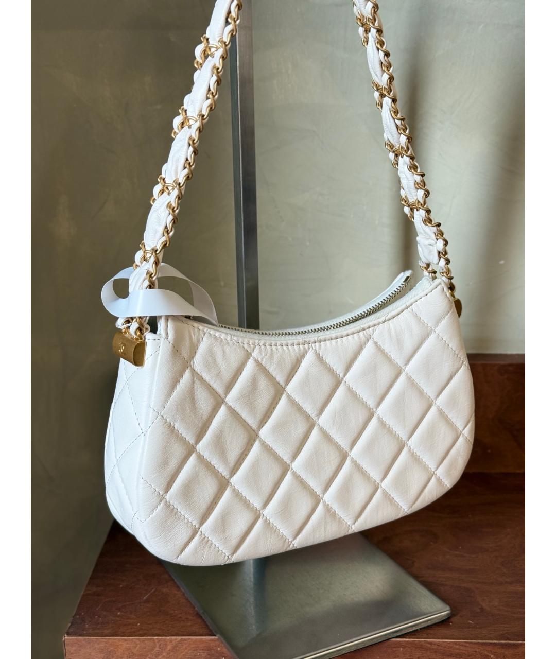 CHANEL Белая кожаная сумка через плечо, фото 7