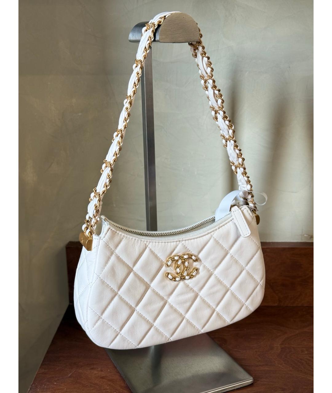 CHANEL Белая кожаная сумка через плечо, фото 3