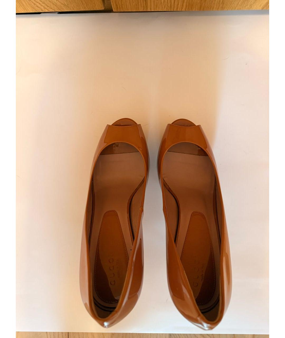 GUCCI Оранжевое туфли из лакированной кожи, фото 3