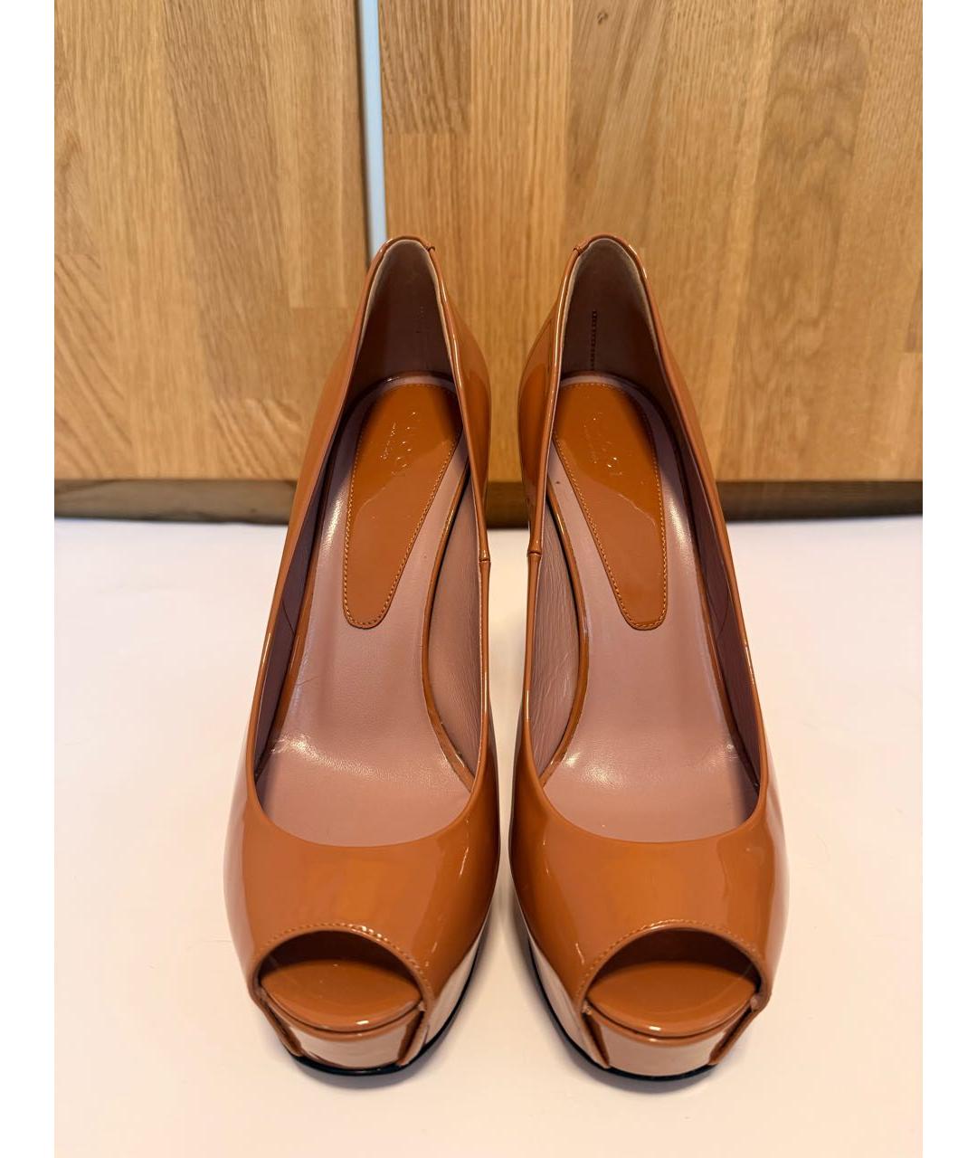 GUCCI Оранжевое туфли из лакированной кожи, фото 2