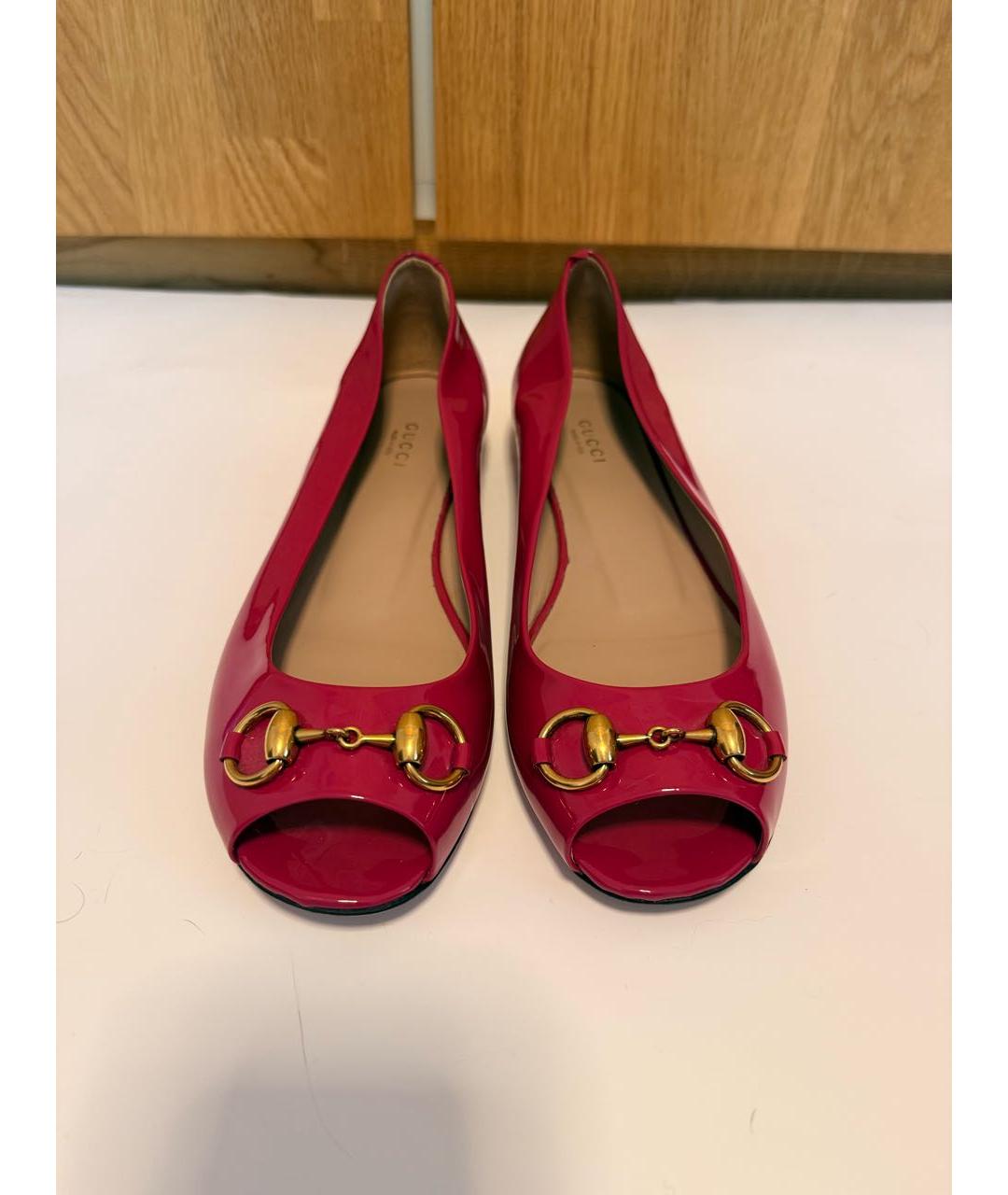 GUCCI Фуксия балетки из лакированной кожи, фото 2
