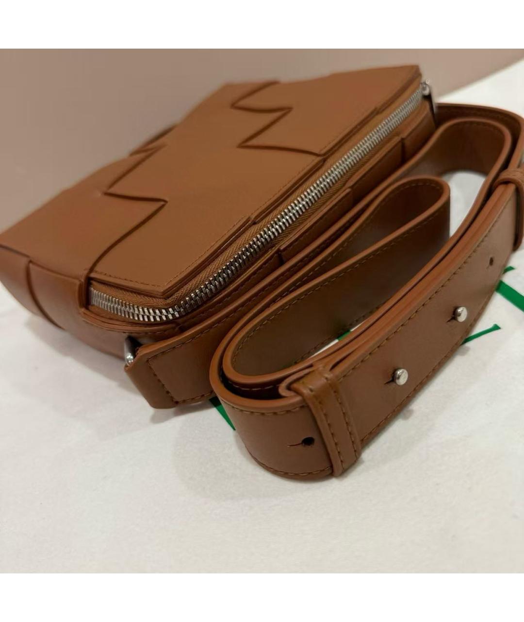 BOTTEGA VENETA Коричневая кожаная сумка через плечо, фото 4